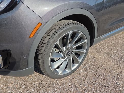 Used 2020 Lincoln Nautilus Reserve w/ Equipment Group 201A AWD/4WD image 20