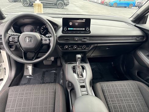 Used 2024 Honda HR-V Sport image 14