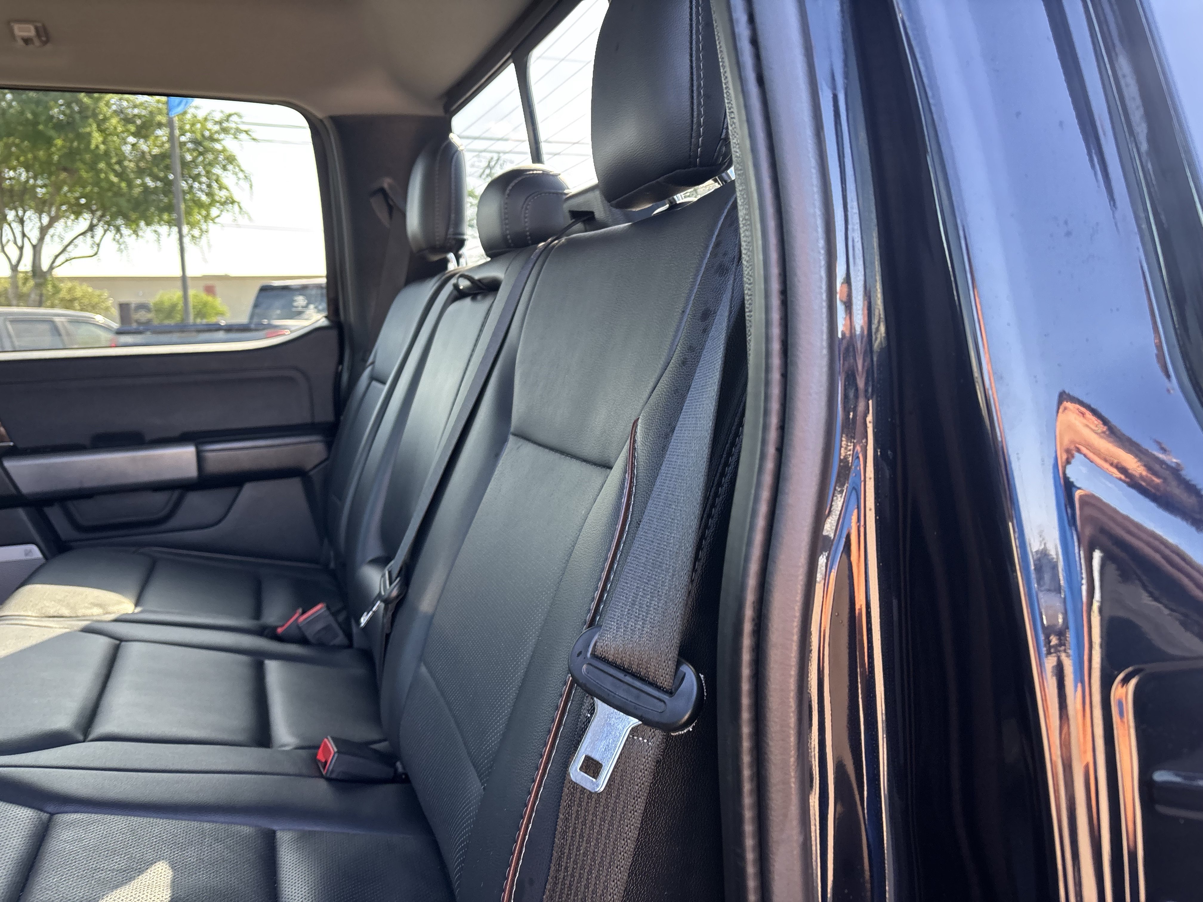 Used 2021 Ford F150 Lariat w/ Equipment Group 501A Mid AWD/4WD image 15