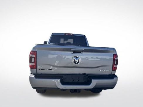 Used 2024 RAM 2500 Laramie AWD/4WD image 4