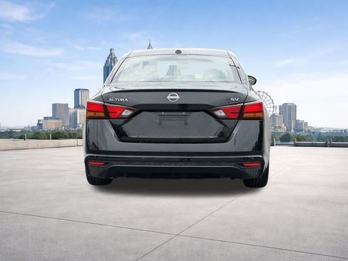 Used 2024 Nissan Altima 2.5 SV FWD image 4