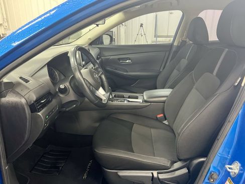Used 2022 Nissan Sentra SV FWD image 19