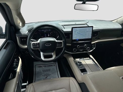 Used 2024 Ford Expedition Limited image 25