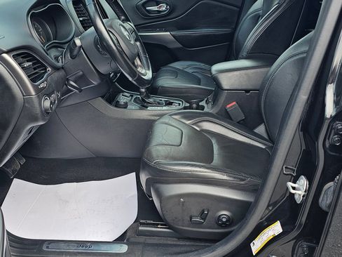 Used 2020 Jeep Cherokee Limited image 22