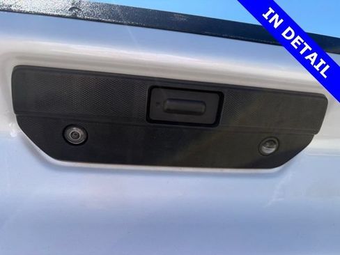 Used 2022 Chevrolet Silverado 1500 LTZ AWD/4WD image 18