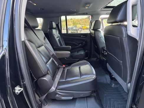 Used 2019 Chevrolet Suburban LT AWD/4WD image 29