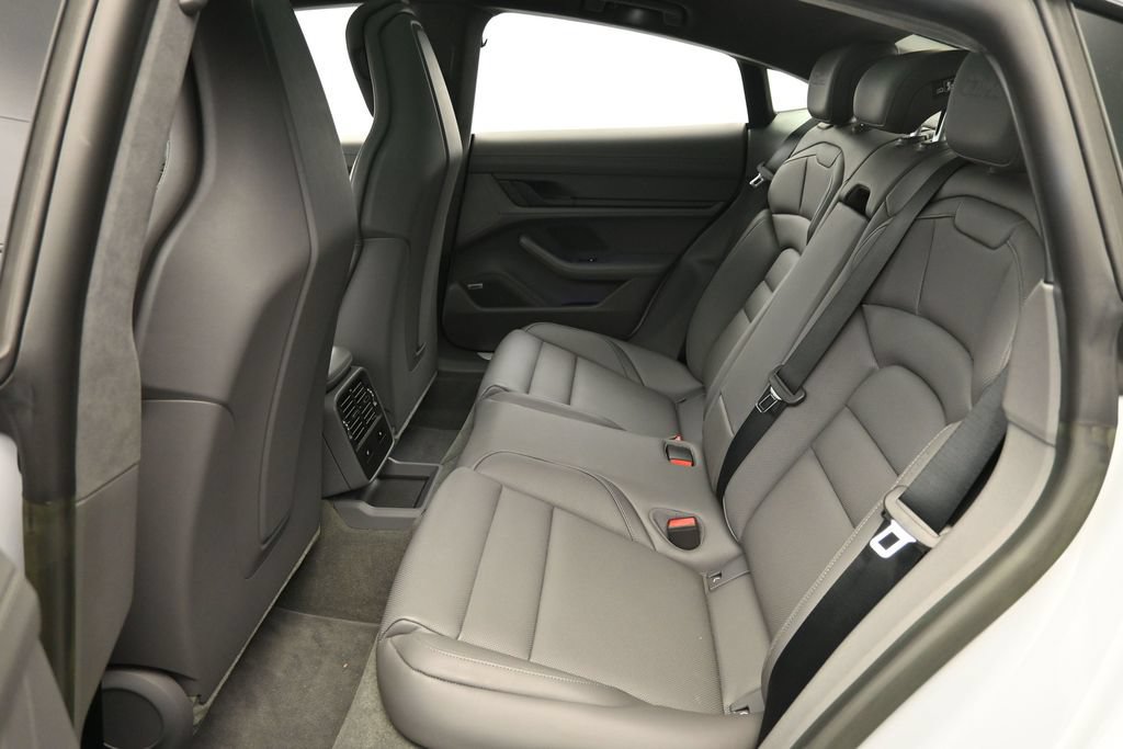 Certified 2022 Porsche Taycan Turbo AWD/4WD image 7