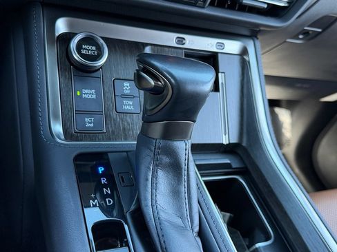 Certified 2024 Lexus GX 550 w/ Accessory Package (Z1) AWD/4WD image 27