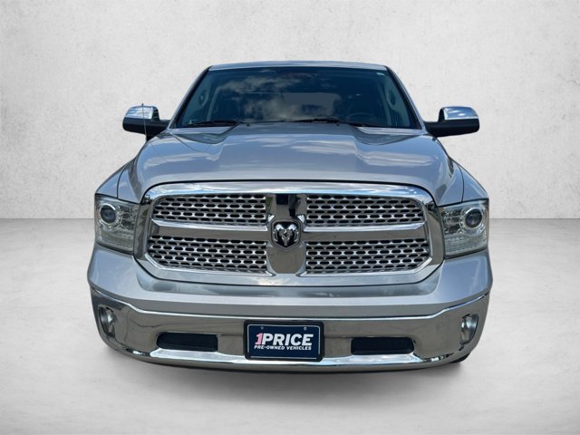 Used 2016 RAM 1500 Laramie AWD/4WD image 2