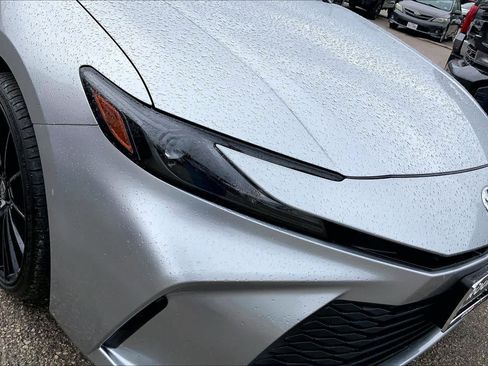 Used 2025 Toyota Camry LE w/ Convenience Package image 27