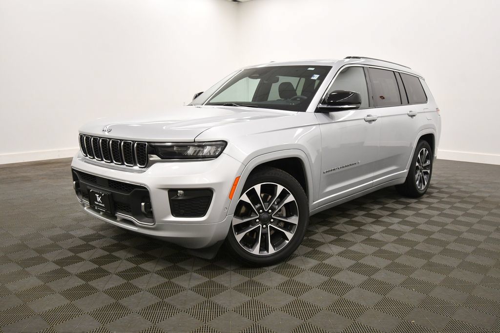 Used 2024 Jeep Grand Cherokee L Overland w/ Trailer Tow Package AWD/4WD image 2