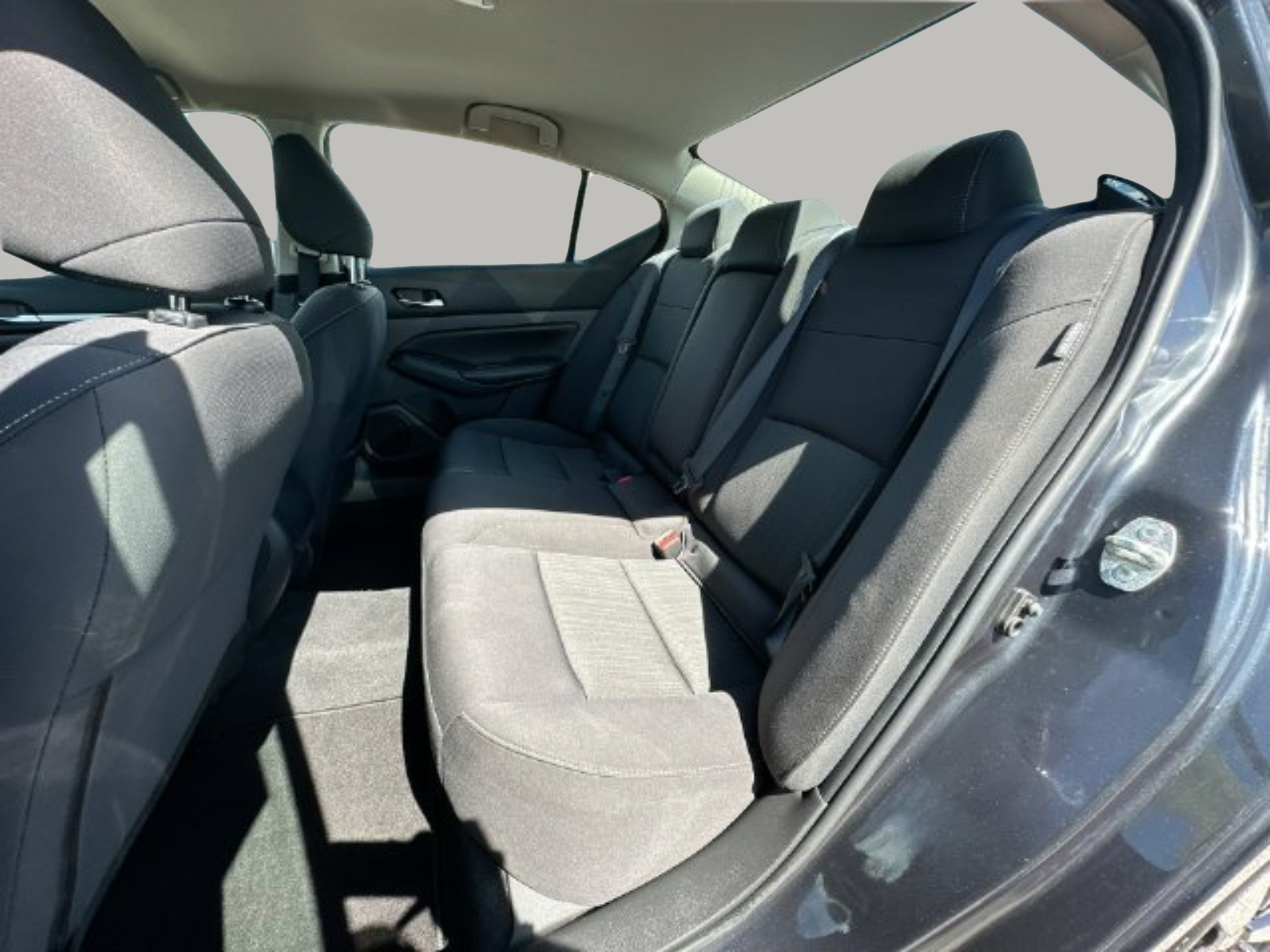 Used 2022 Nissan Altima 2.5 SV AWD/4WD image 22
