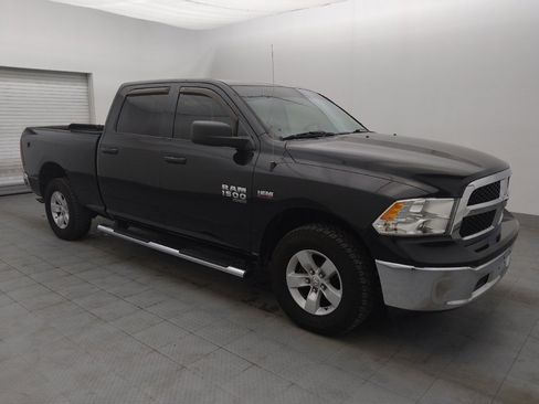 Used 2019 RAM 1500 Classic SLT image 11