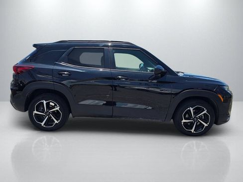 Used 2022 Chevrolet TrailBlazer RS FWD image 4