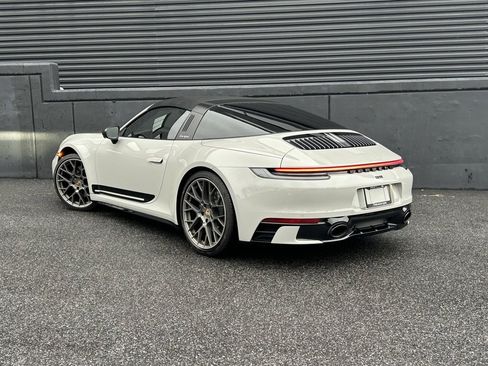 Certified 2022 Porsche 911 Targa 4S image 3