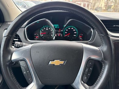 Used 2016 Chevrolet Traverse LT image 23