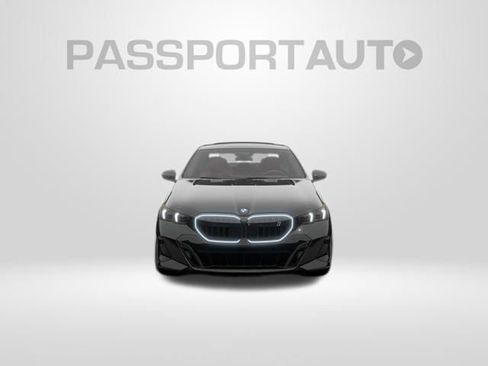 New 2027 BMW i5 xDrive40 AWD/4WD image 3