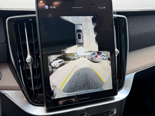 New 2026 Volvo XC90 B5 Plus w/ Protection Package Premier AWD/4WD image 19