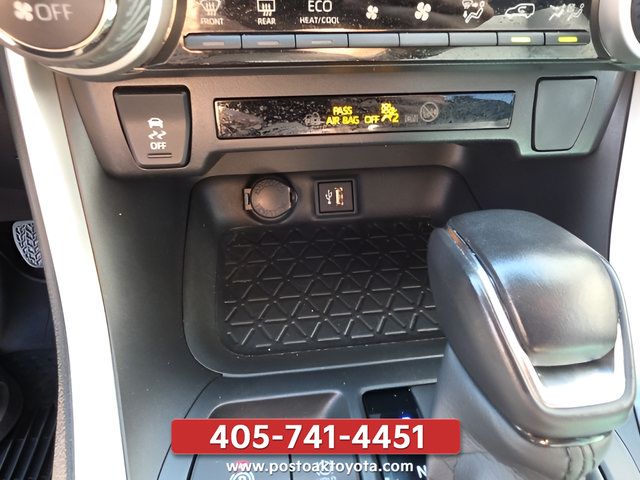 Used 2025 Toyota RAV4 XLE Premium AWD/4WD image 20