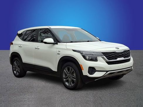 Used 2021 Kia Seltos LX image 3