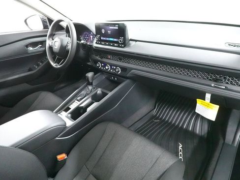 Used 2023 Honda Accord LX image 29