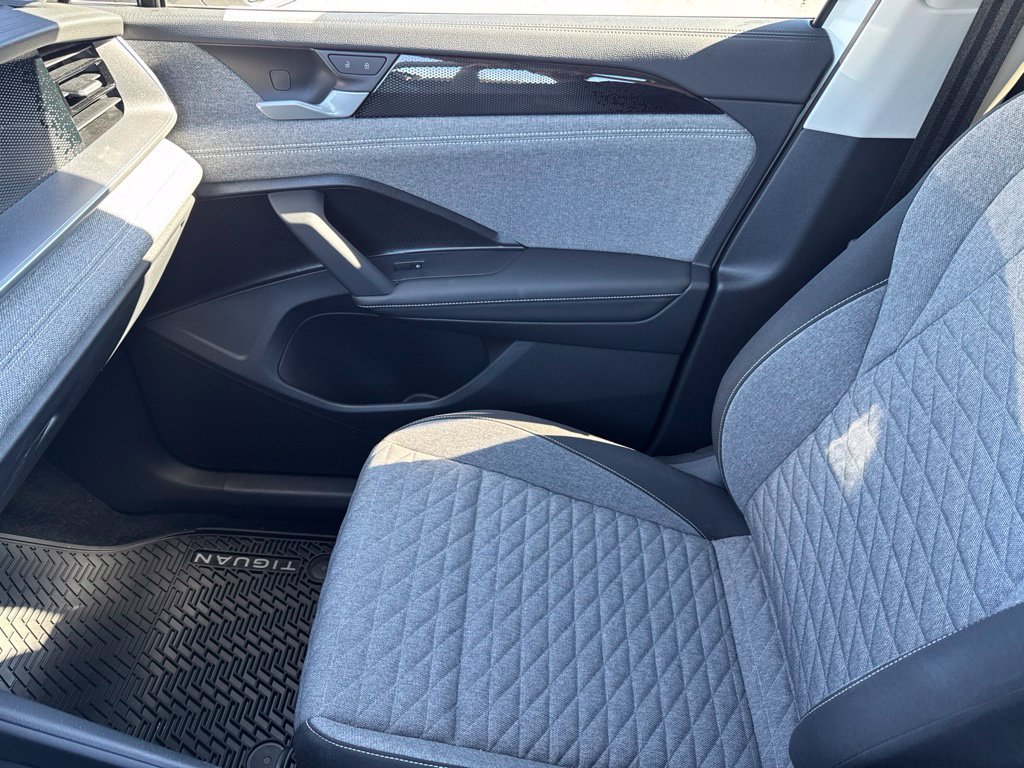Used 2025 Volkswagen Tiguan S FWD image 22