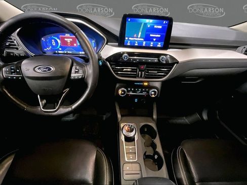 Used 2020 Ford Escape SE Sport image 18