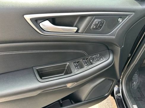 Certified 2022 Ford Edge Titanium AWD/4WD image 26