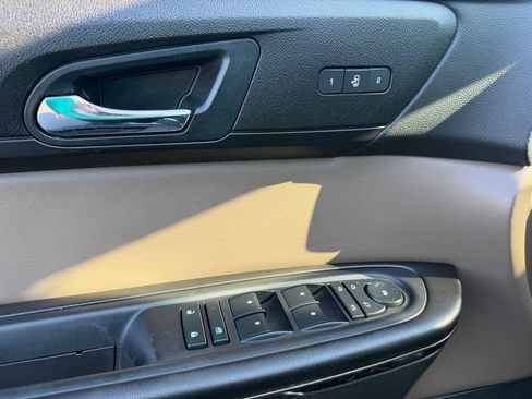 Used 2017 GMC Acadia Limited SLT FWD image 28