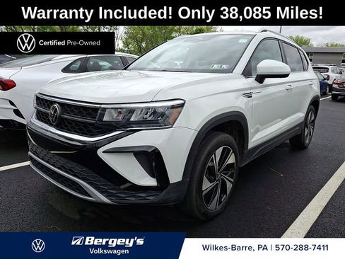 Used 2023 Volkswagen Taos SE w/ Panoramic Sunroof Package AWD/4WD image 1