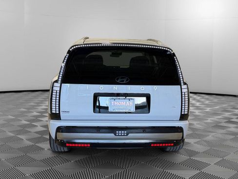 New 2026 Hyundai Ioniq 9 Calligraphy image 6