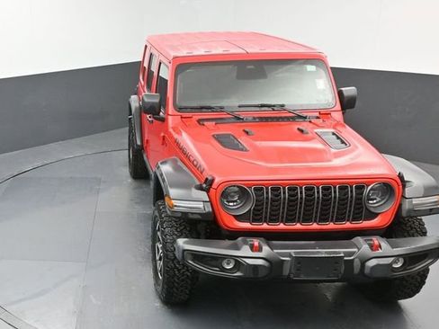 Used 2025 Jeep Wrangler Unlimited Rubicon image 36
