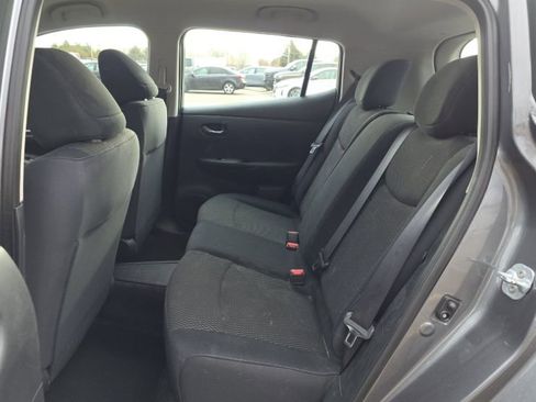 Used 2017 Nissan Leaf S image 10