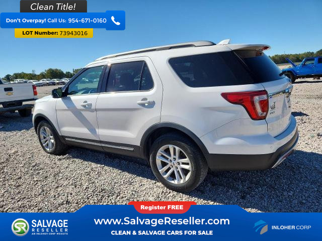 Used 2016 Ford Explorer XLT w/ Equipment Group 202A FWD image 3