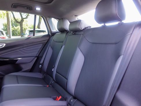Used 2023 Volkswagen ID.4 S image 19