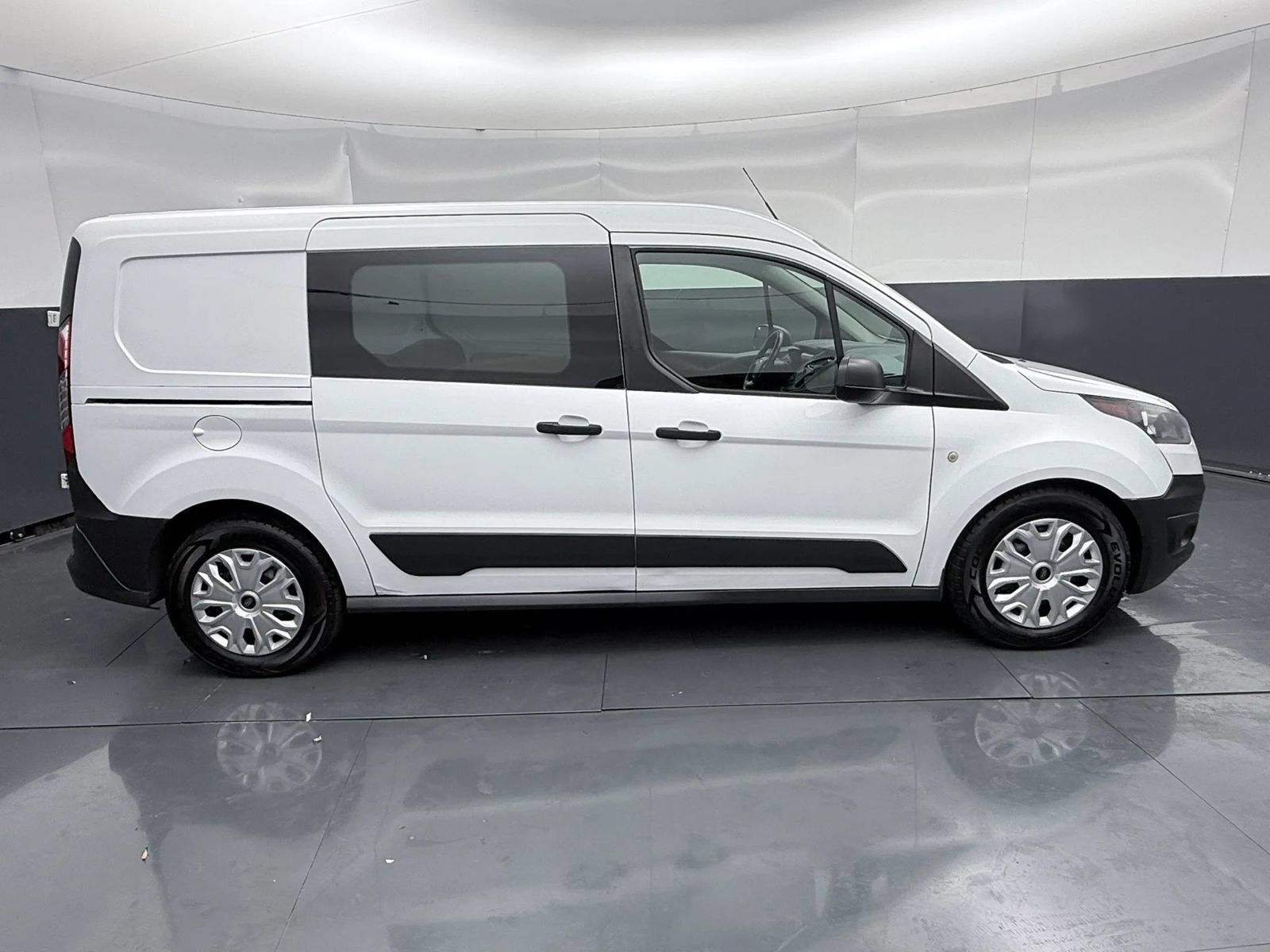Used 2016 Ford Transit Connect XL FWD image 9