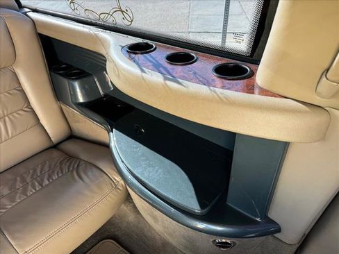 Used 1999 Lincoln Town Car Executive image 10