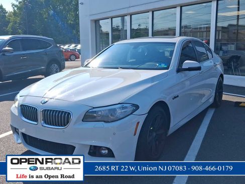 Used 2014 BMW 528i xDrive Sedan AWD/4WD image 1