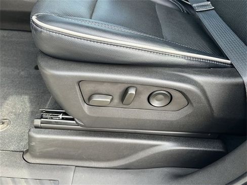 Used 2023 Chevrolet Suburban LS image 14