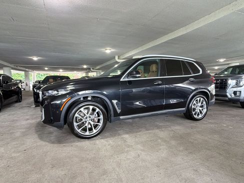Certified 2024 BMW X5 sDrive40i w/ Parking Assistance Package RWD image 12