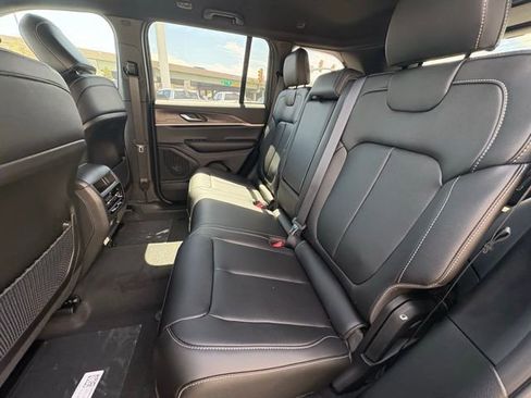 New 2025 Jeep Grand Cherokee Limited w/ Trailer Tow Package image 24