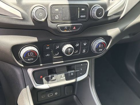 Used 2024 GMC Terrain SLT w/ Tech Package AWD/4WD image 25