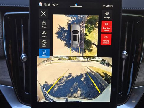 Certified 2025 Volvo XC90 T8 Plus w/ Protection Package Premier image 18