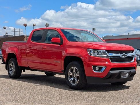 Used 2017 Chevrolet Colorado Z71 AWD/4WD image 4