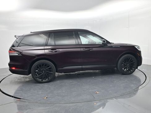 Used 2023 Lincoln Aviator Black Label w/ Jet Package image 8
