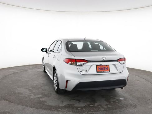 Used 2025 Toyota Corolla LE FWD image 10