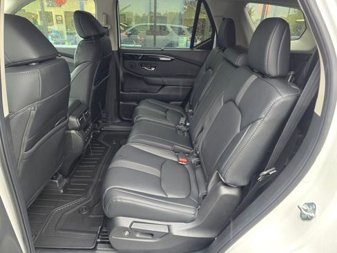 New 2025 Honda Pilot EX-L image 14