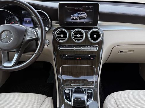 Used 2016 Mercedes-Benz GLC 300 4MATIC image 21