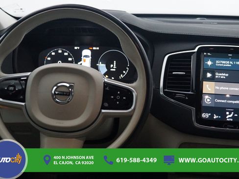 Used 2022 Volvo XC90 T8 Inscription w/ Advanced Package AWD/4WD image 5