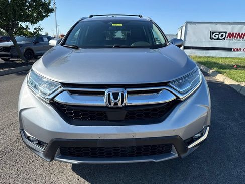 Used 2019 Honda CR-V Touring image 2